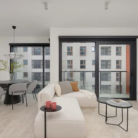 Air Conditioned Towarowa Towers In With Parking And Desk By Renters Prestige Apartment